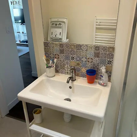 Magnifique Neuf En Front De 41m2 , Loggia , Place De Parking 公寓 *