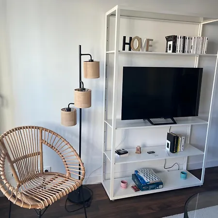 Apartment Parenthese A L'Ocean, Clim, Plage A Pied ,Parking Prive Saint-Hilaire-de-Riez
