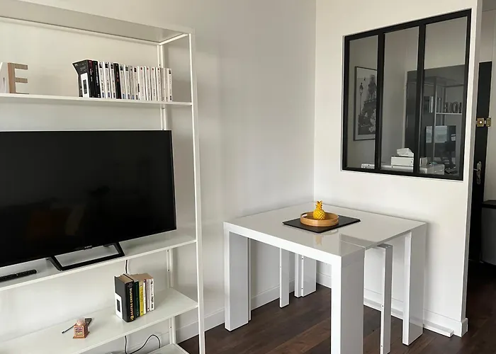 Magnifique Neuf En Front De 41m2 , Loggia , Place De Parking דירה